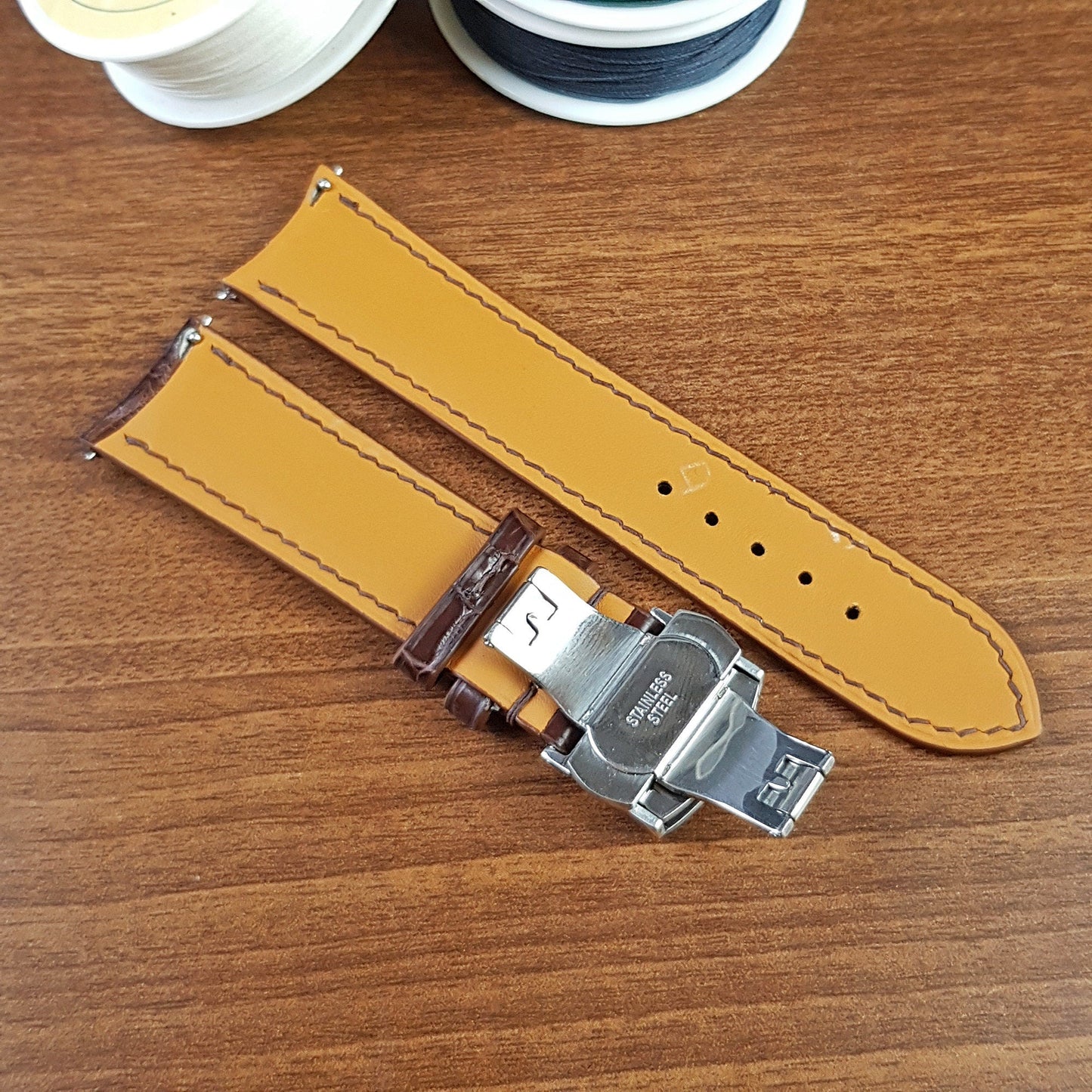 Custom Brown Alligator Leather Curved End Watch Strap Quick Release Spring Bars - PVMH Leather